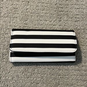 Kut from the Kloth Black Card Holder Wallet